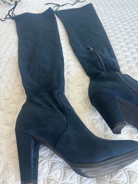 Women's Black Suede Knee-High Block Heel Boots